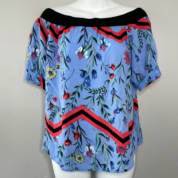 JUICY COUTURE Floral Print Off The Shoulder Top Size Medium - Picture 2 of 8